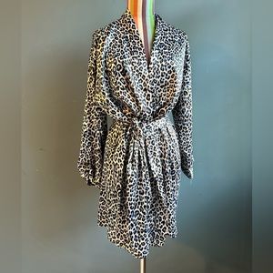 Victoria’s Secret leopard print kimono robe- one size